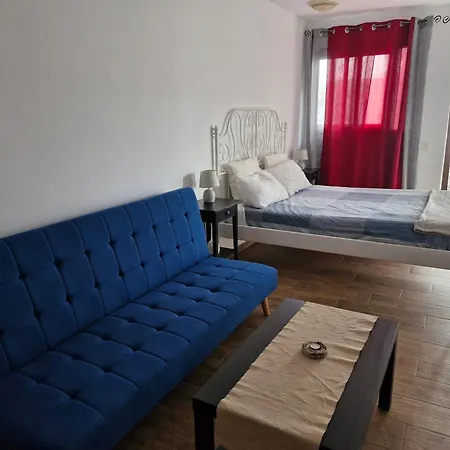 Apartment Palmeras B *